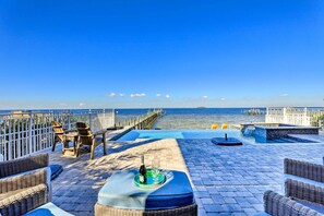 Terrace/patio - Apollo Beach House w/ Private Pool + Hot Tub (Apollo Beach)