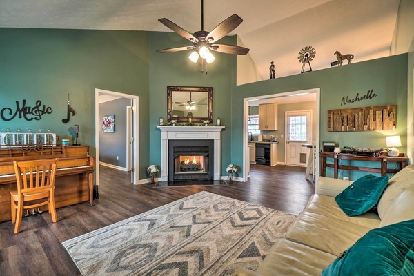House (3 Bedrooms) | Front of property