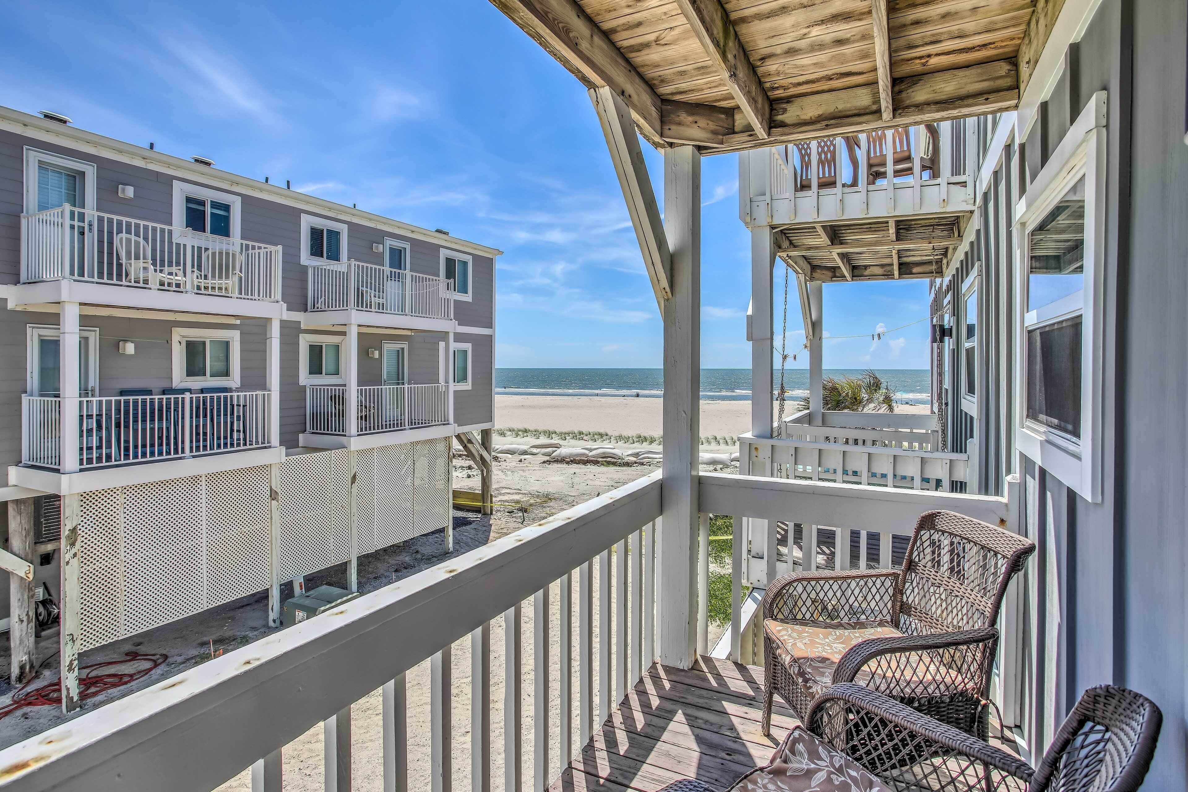 Waterfront Ocean Isle Beach Condo w/ Balcony!