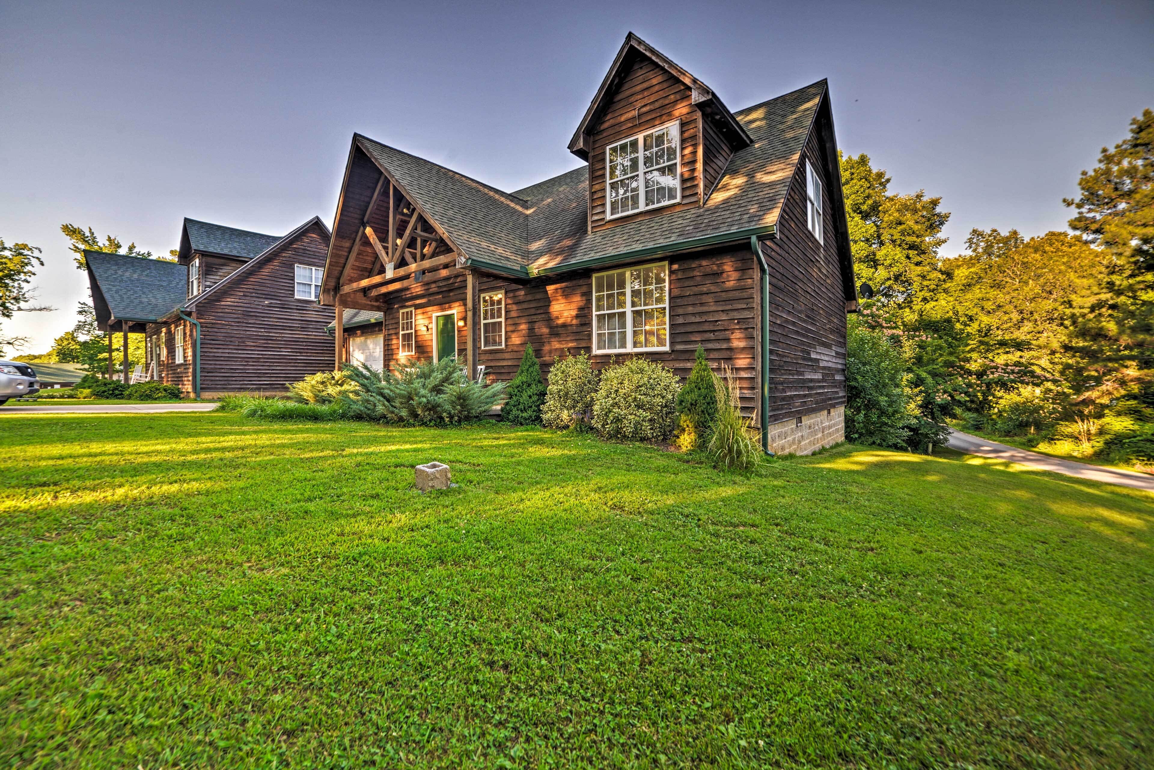 Expansive Cabin With Kentucky Lake Access!