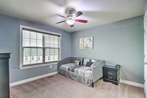 House (5 Bedrooms) | Interior