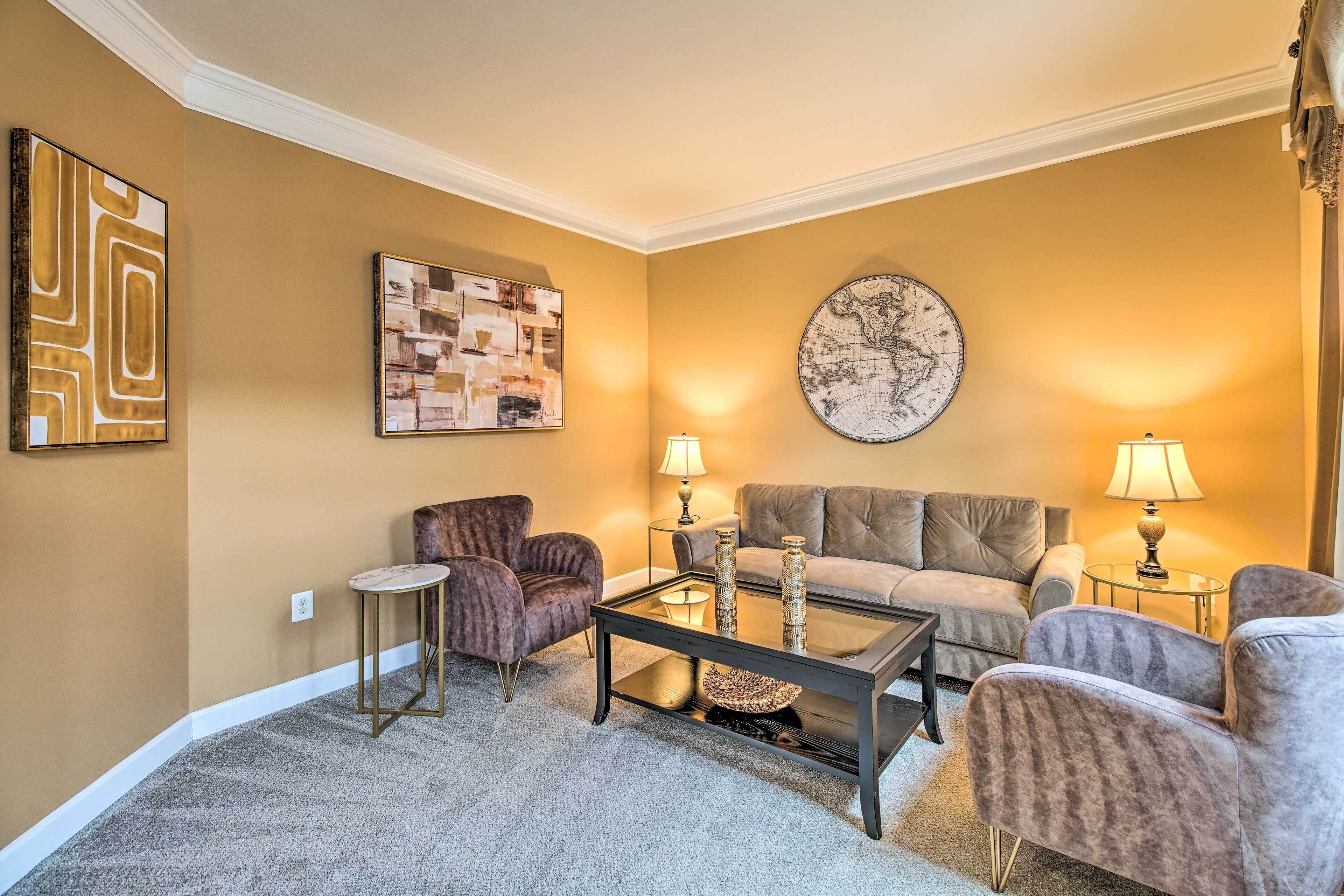 House (5 Bedrooms) | Interior