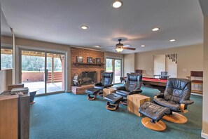 House (5 Bedrooms) | Interior