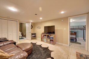House (5 Bedrooms) | Interior - 'river's Edge Retreat With Kayaks & River Access! (Reedville)