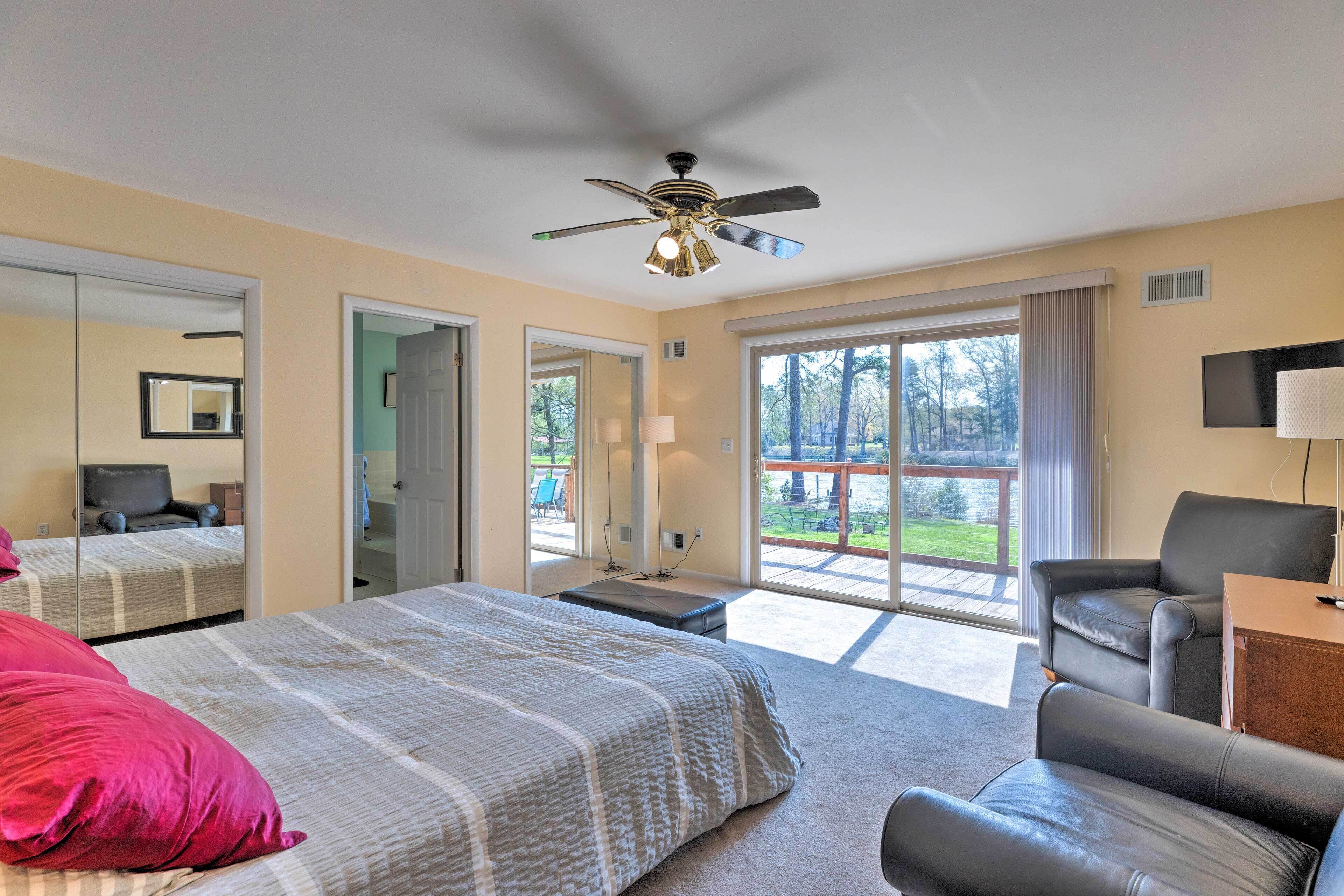 House (5 Bedrooms) | Interior