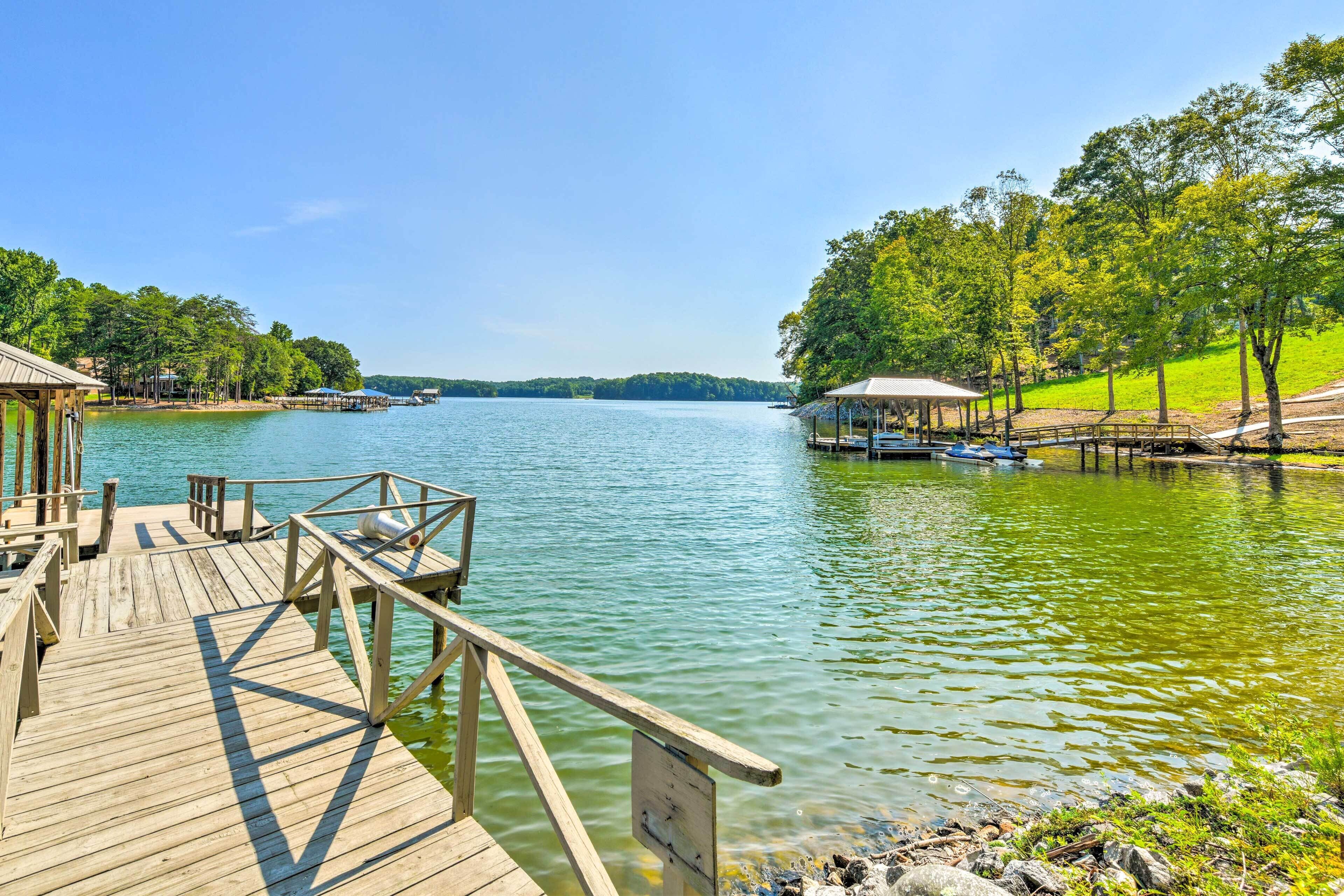 Quaint Lake Norman Home w/ Boat Dock + Grill!