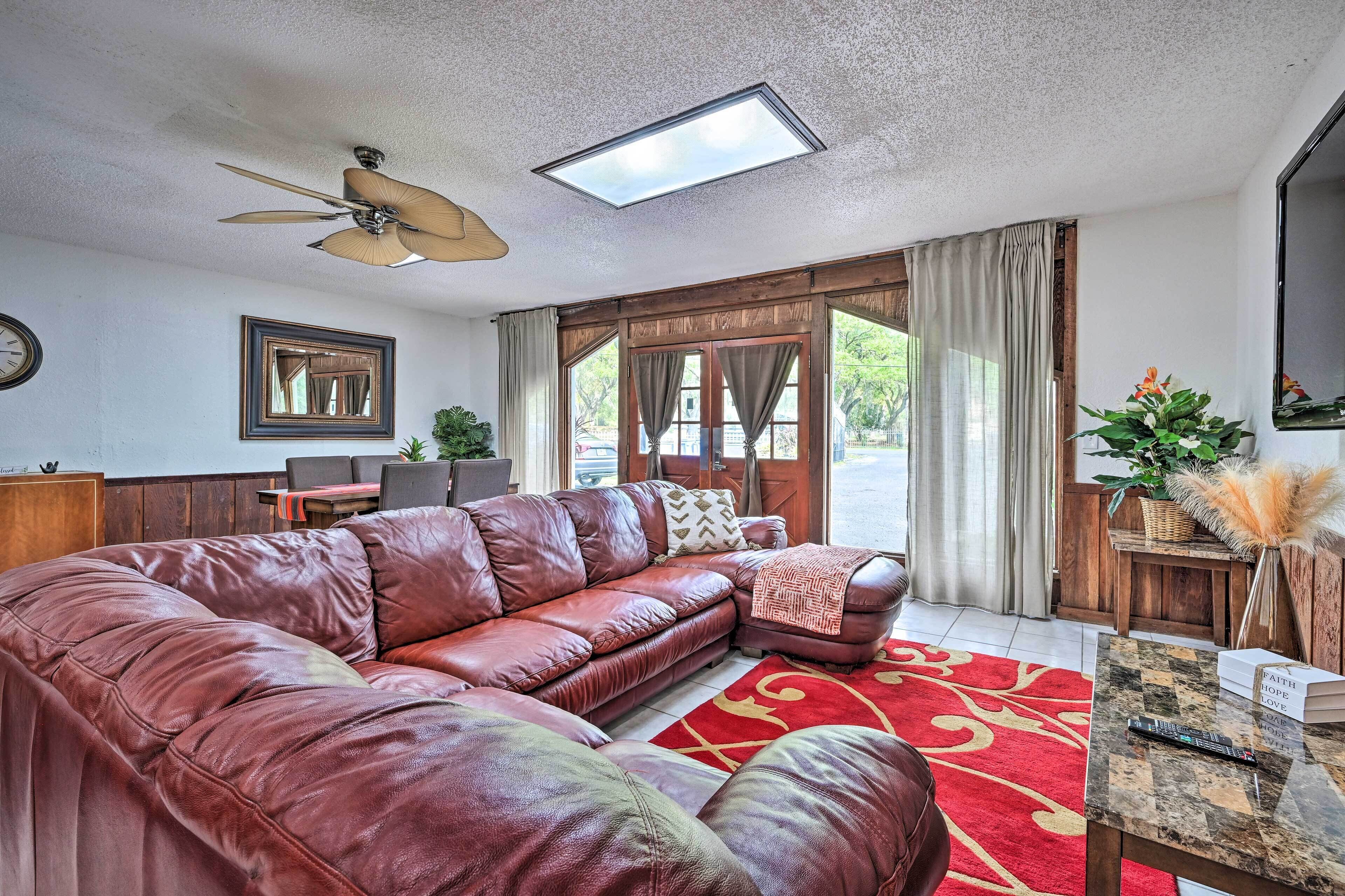 Plant City Townhome: Near Fishing & Boating!