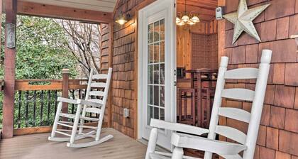 'the Boat House' Creekside Escape in Hot Springs!