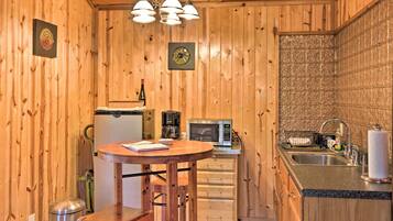 Apartment (0 Bedroom) | Interior