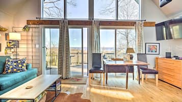 House (1 Bedroom) | Interior