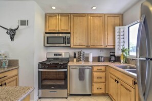 House (3 Bedrooms) | Interior - Pool Access: Palm Desert Vacation Rental! (Palm Desert)