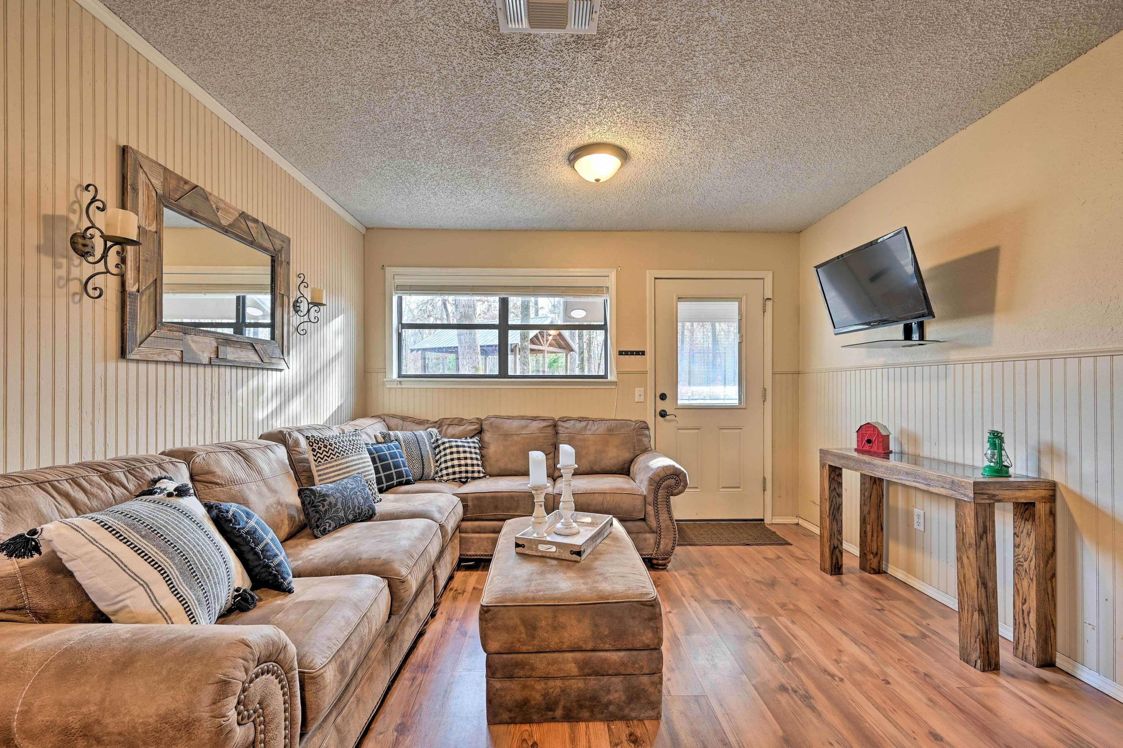 Cottage (2 Bedrooms) | Interior