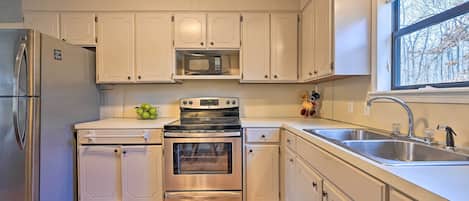 Cottage (2 Bedrooms) | Interior