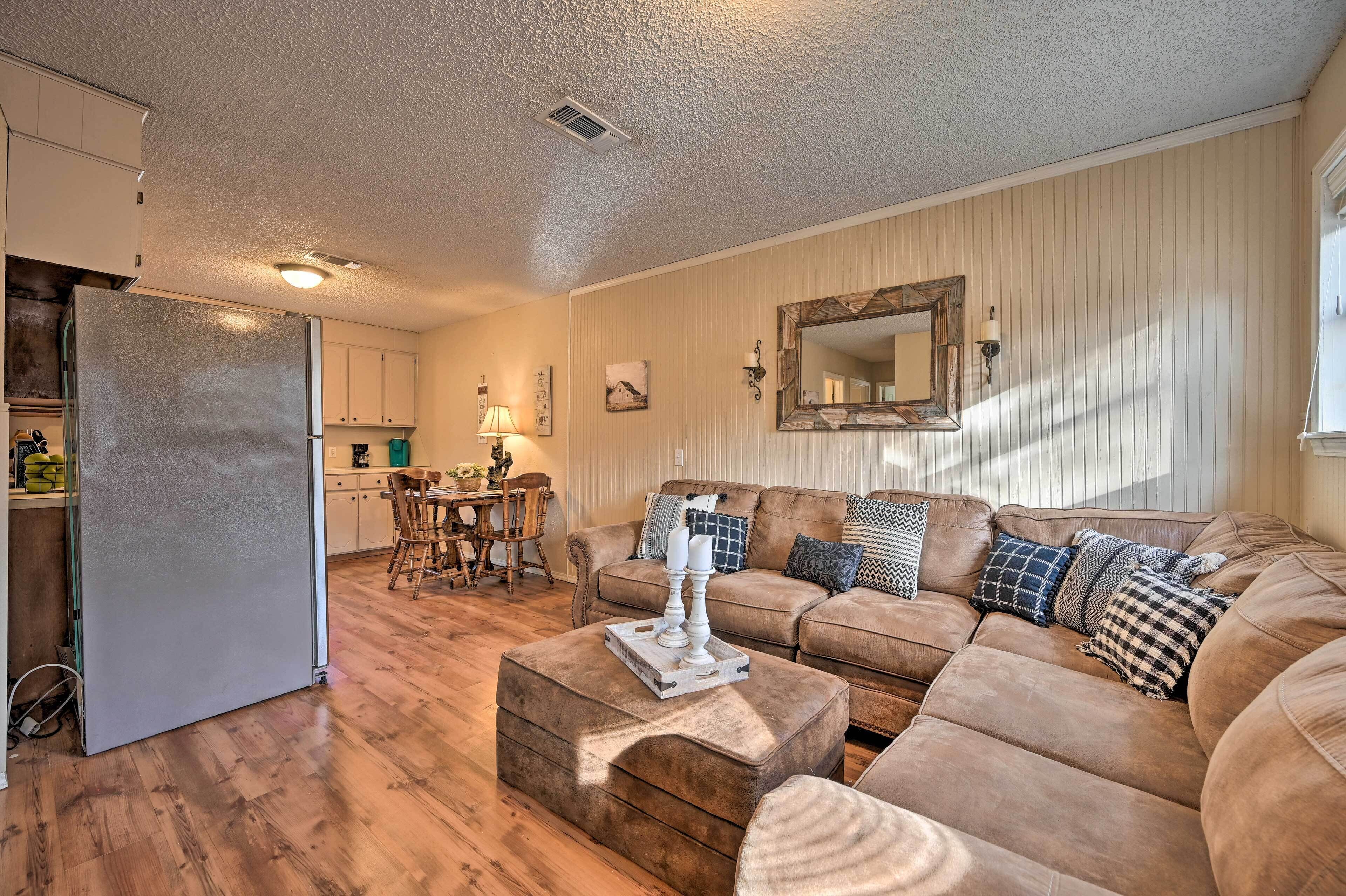 Cottage (2 Bedrooms) | Interior