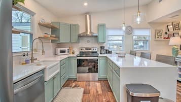 House (1 Bedroom) | Interior