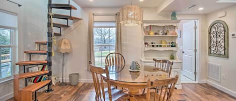 House (1 Bedroom) | Interior