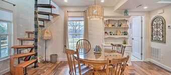 Sunny Front Royal Vacation Rental w/ Hot Tub!