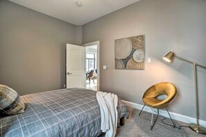 1 chambre, fer et planche à repasser, draps fournis