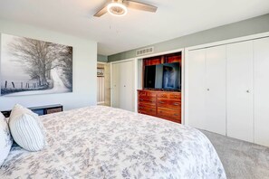 House (6 Bedrooms) | Interior