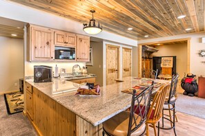 Apartment (1 Bedroom) | Interior - Cozy Buena Vista Apartment < 4 Mi to Main Street! (Buena Vista)