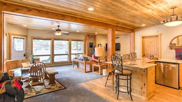 Apartment (1 Bedroom) | Interior