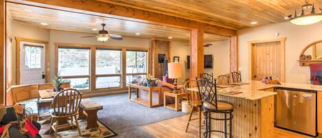 Apartment (1 Bedroom) | Interior