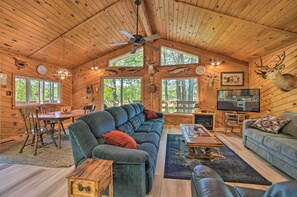 House (4 Bedrooms) | Interior