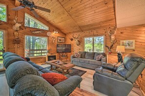 House (4 Bedrooms) | Interior