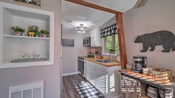 Apartment (1 Bedroom) | Interior