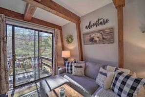 Apartment (1 Bedroom) | Interior - 2 Mi to Dtwn: Banner Elk Mtn Townhome w/ Deck! (Banner Elk)