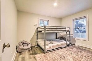 House (2 Bedrooms) | 2 bedrooms, iron/ironing board, bed sheets