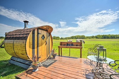 Duluth Studio w/ Sauna on Working Horse Farm!