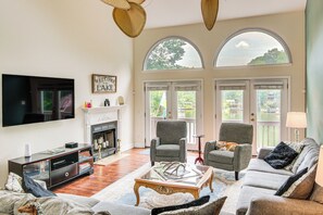 House (5 Bedrooms) | Interior