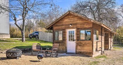 Waterfront Studio w/ Fire Pit on Lake Dunlap!