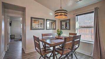 Rumah (4 Bedrooms) | Interior