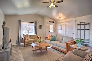 House (4 Bedrooms) | Interior - Moab Retreat: 10 Mi to Arches National Park! (Moab)