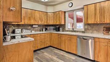 House (2 Bedrooms) | Bahagian dalam