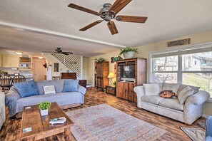 House (3 Bedrooms) | Interior - Lakefront Table Rock Getaway w/ Private Swim Dock! (Golden)