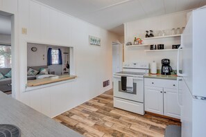 Interior - Colorado Mountain Retreat on Cucharas River! (La Veta)
