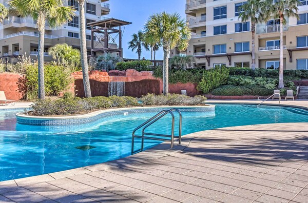Resort Miramar Beach Getaway + Balcony & View! - Miramar Beach, FL