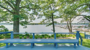 Cottage (3 Bedrooms) | Front of property