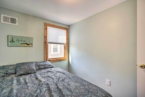 Interior - Jersey Apt - 1/2 Mi to Seaside Heights Beach (Seaside Heights)