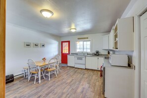 Apartment (1 Bedroom) | Interior