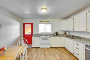 Apartment (1 Bedroom) | Bahagian dalam