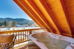 Apartment (1 Bedroom) | Interior - Private Hot Tub & Mtn Views: Garden Valley Apt! (Garden Valley)