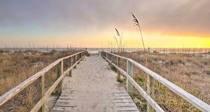 'sound of the Sea' Oak Island Condo w/ Pools!