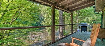 Crystal River Cabin w/ Scenic View & Fire Pit