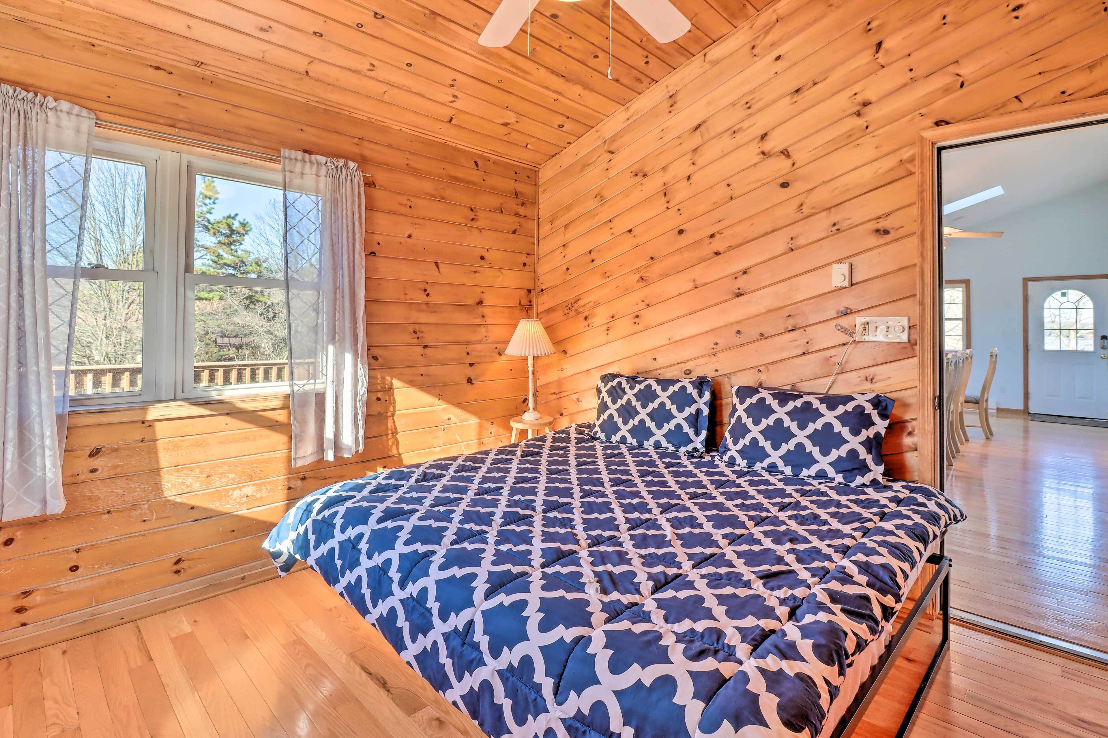 House (Multiple Bedrooms) | Interior