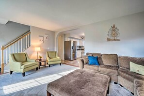 House (4 Bedrooms) | Interior - Spacious Home Near Bromley Mountain Ski Resort! (Manchester Center)