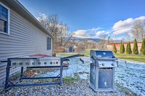 House (4 Bedrooms) | Interior - Spacious Home Near Bromley Mountain Ski Resort! (Manchester Center)